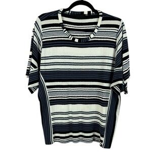 Q Neel Classic Striped Short Sleeve Round Neck Top Size 8 Blue White Casual